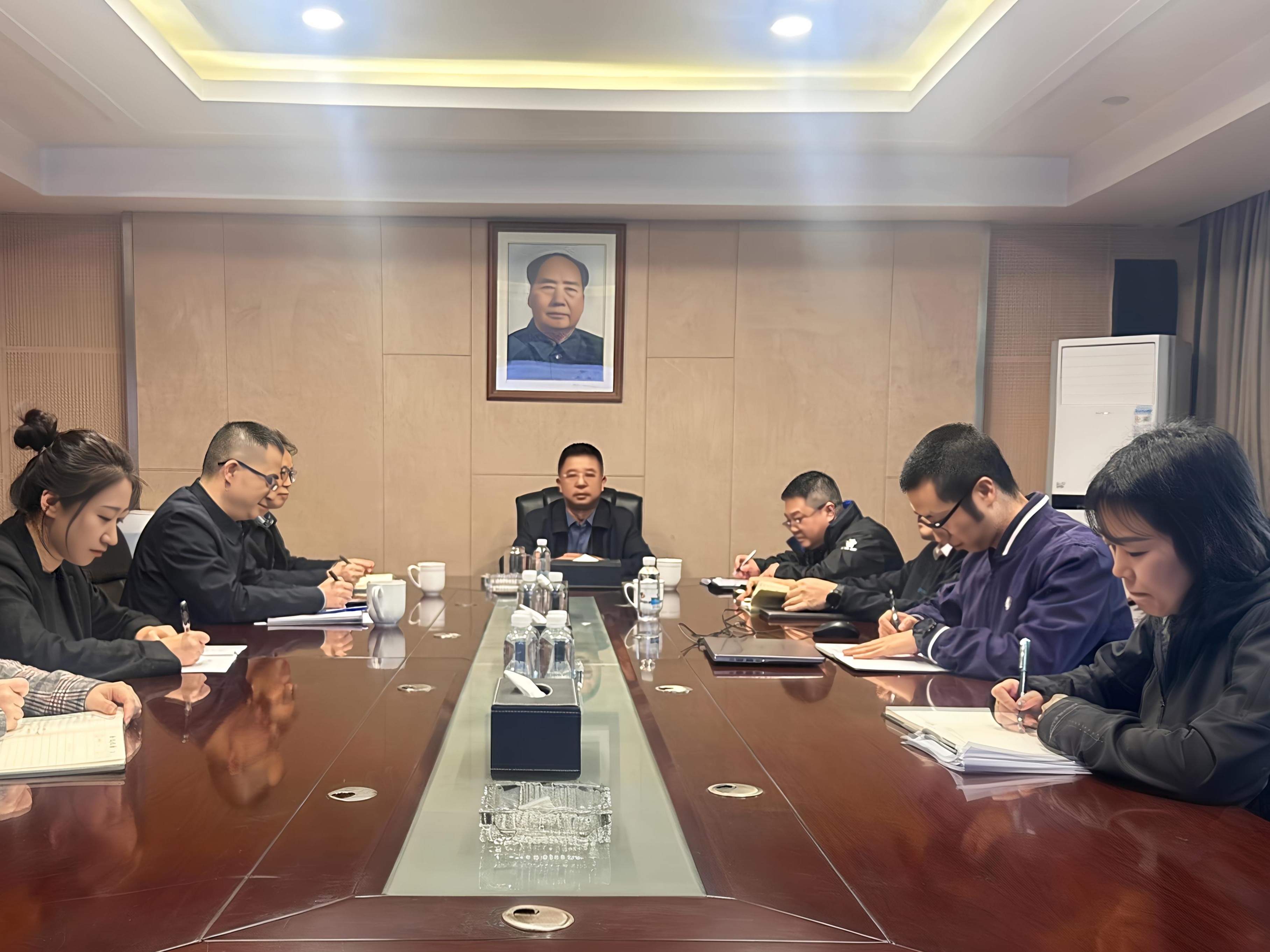 乐鱼平台_乐鱼(中国)一站式服务平台召开四季度风险研判会，强化风险防控拧紧“安全阀”